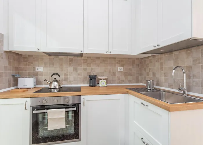 Prati Vintage Charm Modern Comfort Apartment *